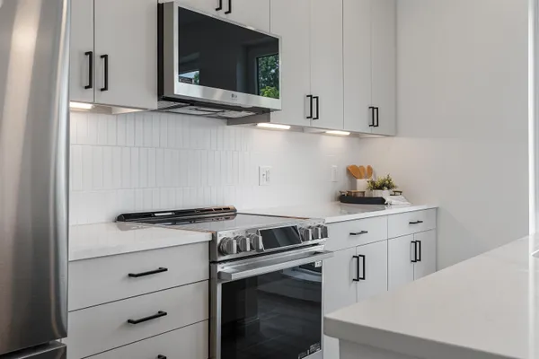 $694,900 | 80 Constitution Avenue, Unit 201, Portsmouth, NH 03801