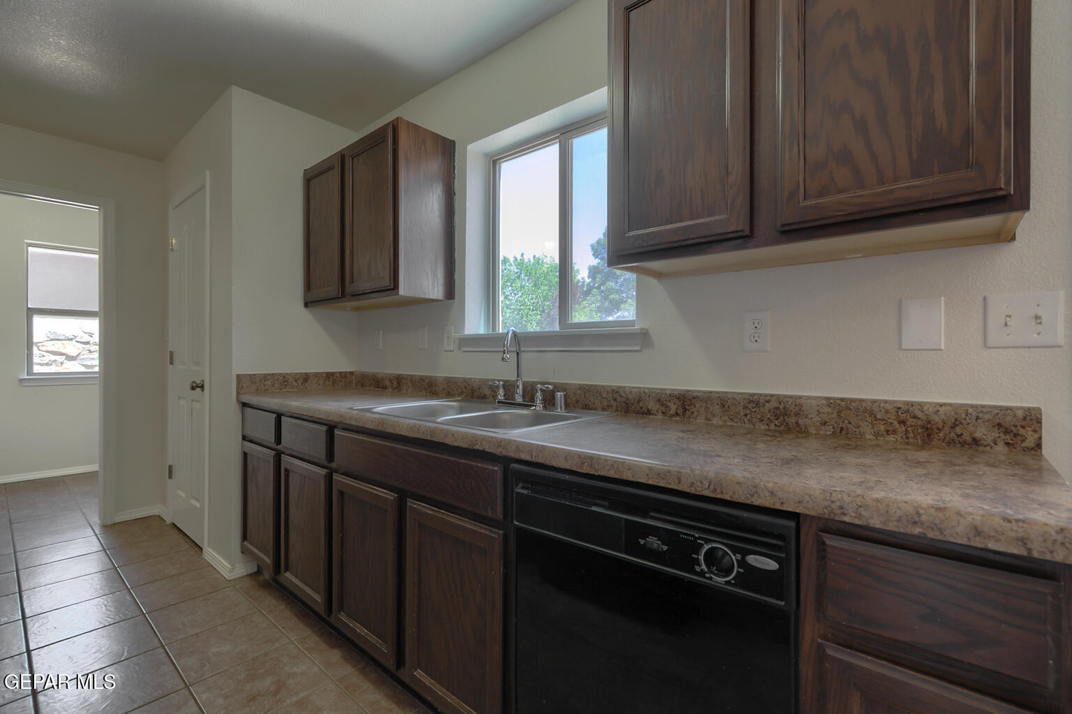 14202 Ranier Point Drive El Paso, TX 79938 - Photo 15 of 37 14202-Rainier-Point-Kitchen-Cabinets