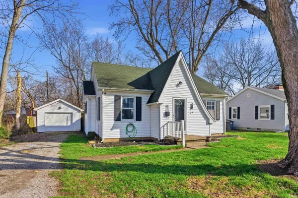$150,000 | 2550 East Riverside Drive, Evansville, IN 47714