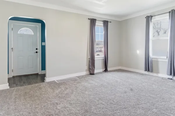 $150,000 | 2550 East Riverside Drive, Evansville, IN 47714