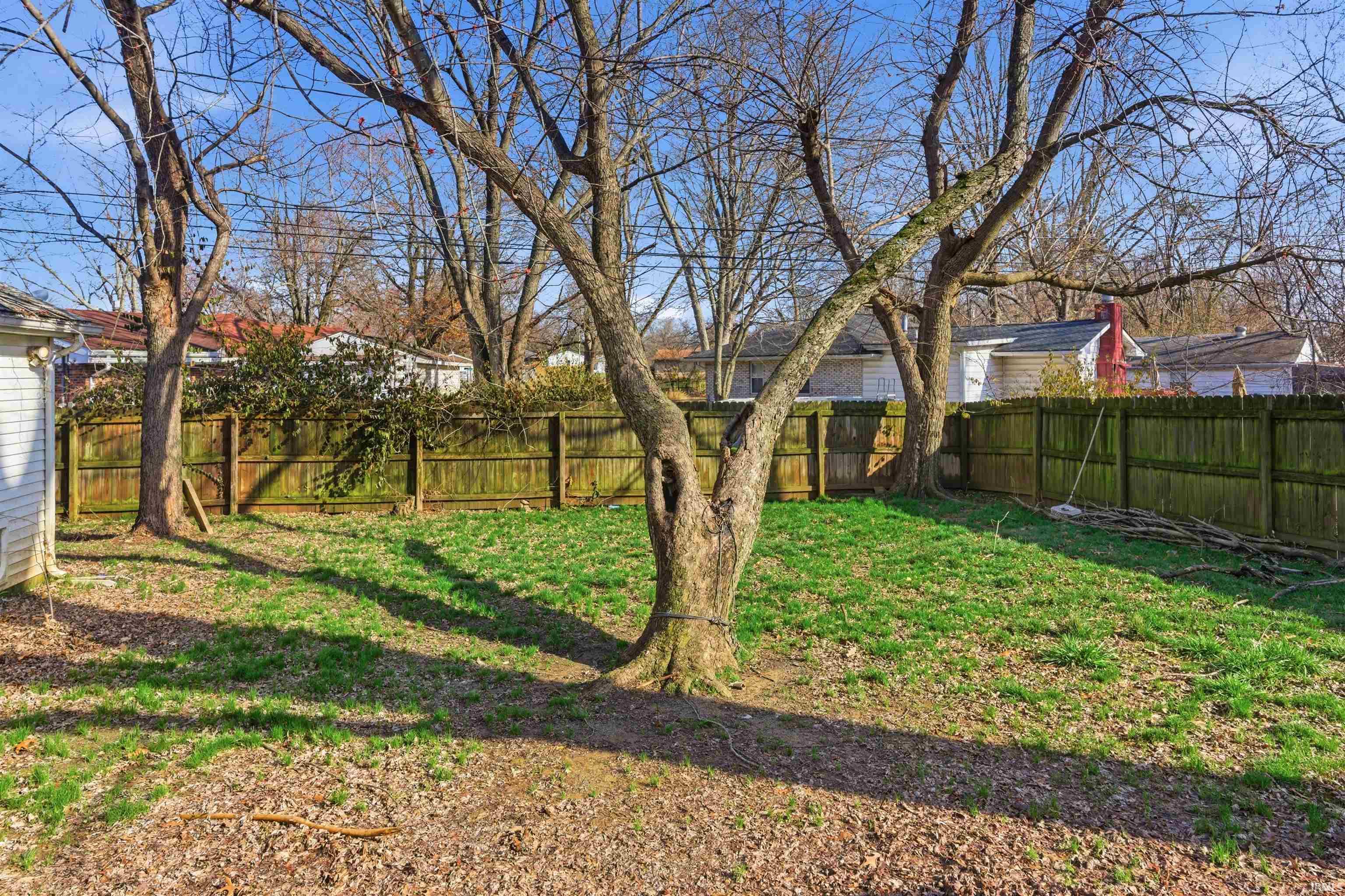 2550 East Riverside Drive Evansville, IN 47714 - Photo 5 of 17