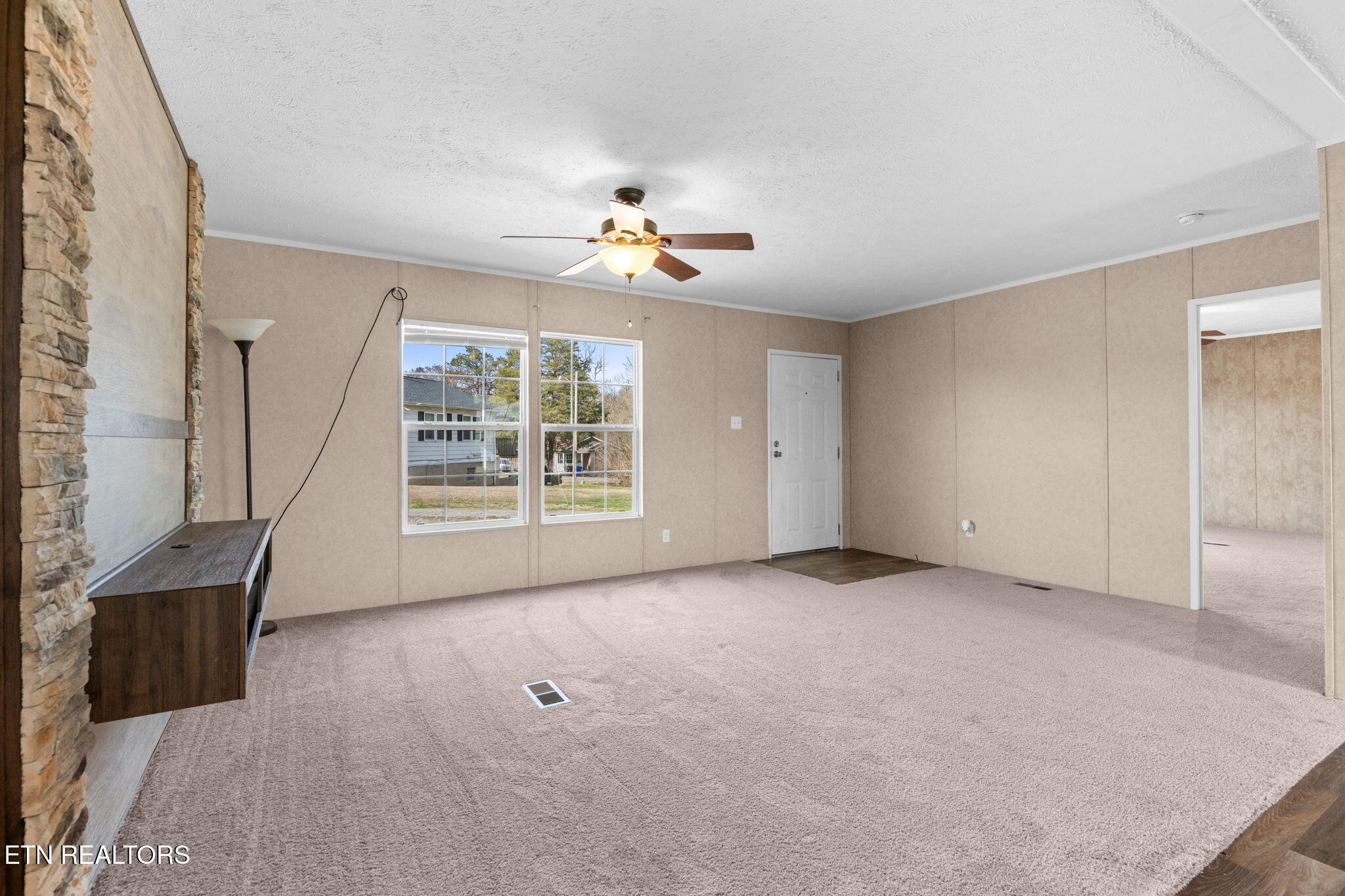 296 South Illinois Avenue Oak Ridge, TN 37830 - Photo 11 of 27 21-web-or-mls-296 N Illinois-9265