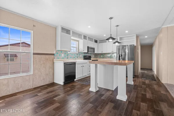 $274,900 | 296 South Illinois Avenue, Oak Ridge, TN 37830