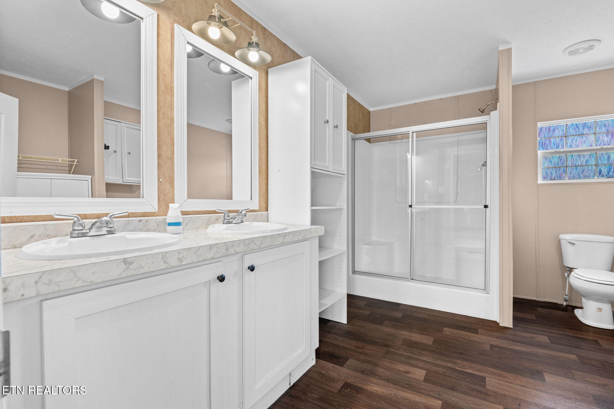 296 South Illinois Avenue Oak Ridge, TN 37830 - Photo 20 of 27 11-web-or-mls-296 N Illinois-9216