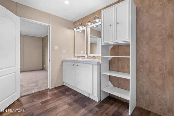 $274,900 | 296 South Illinois Avenue, Oak Ridge, TN 37830