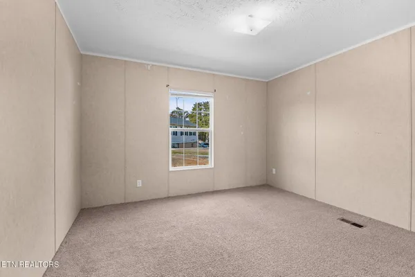 $274,900 | 296 South Illinois Avenue, Oak Ridge, TN 37830