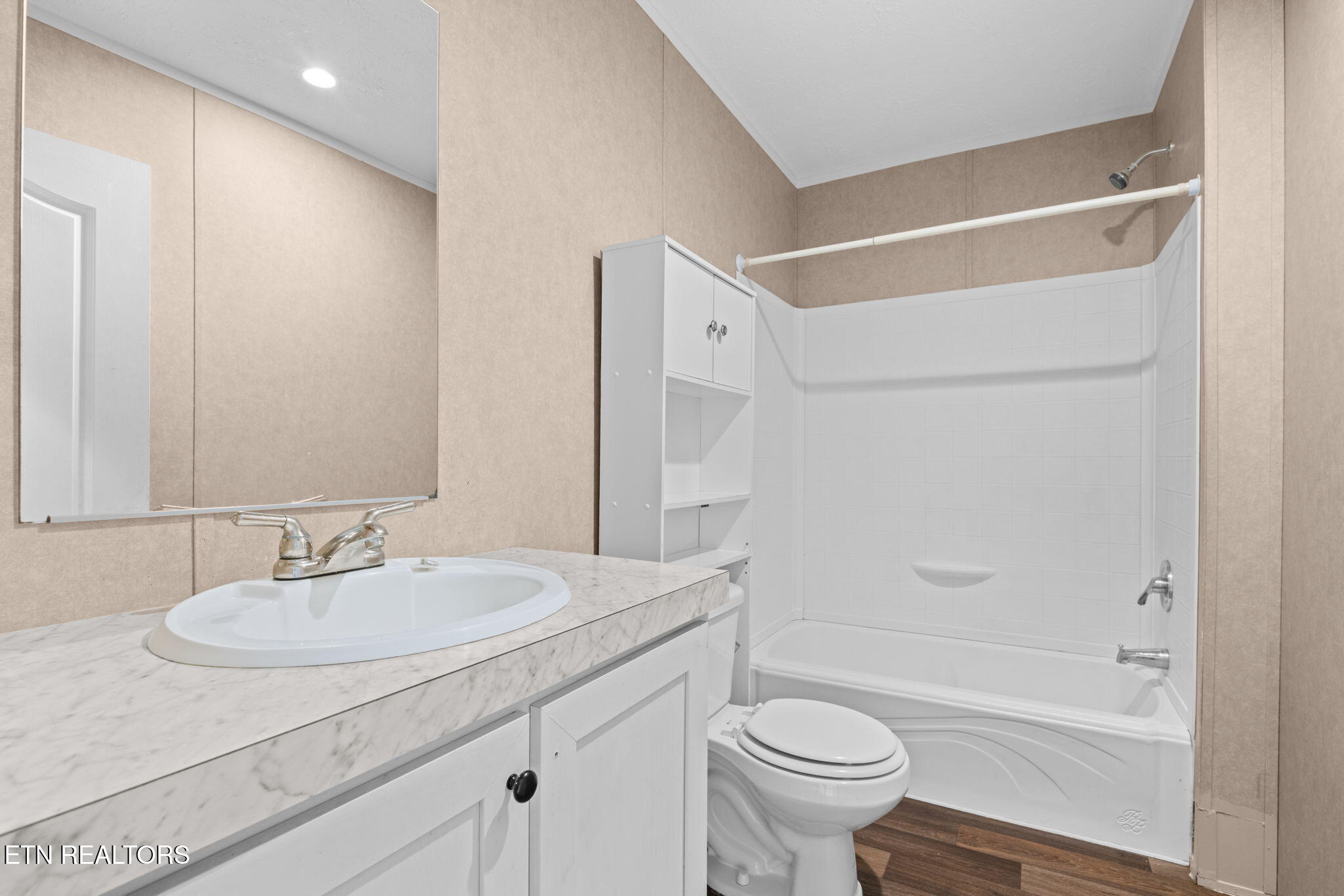 296 South Illinois Avenue Oak Ridge, TN 37830 - Photo 26 of 27 22-web-or-mls-296 N Illinois-9270