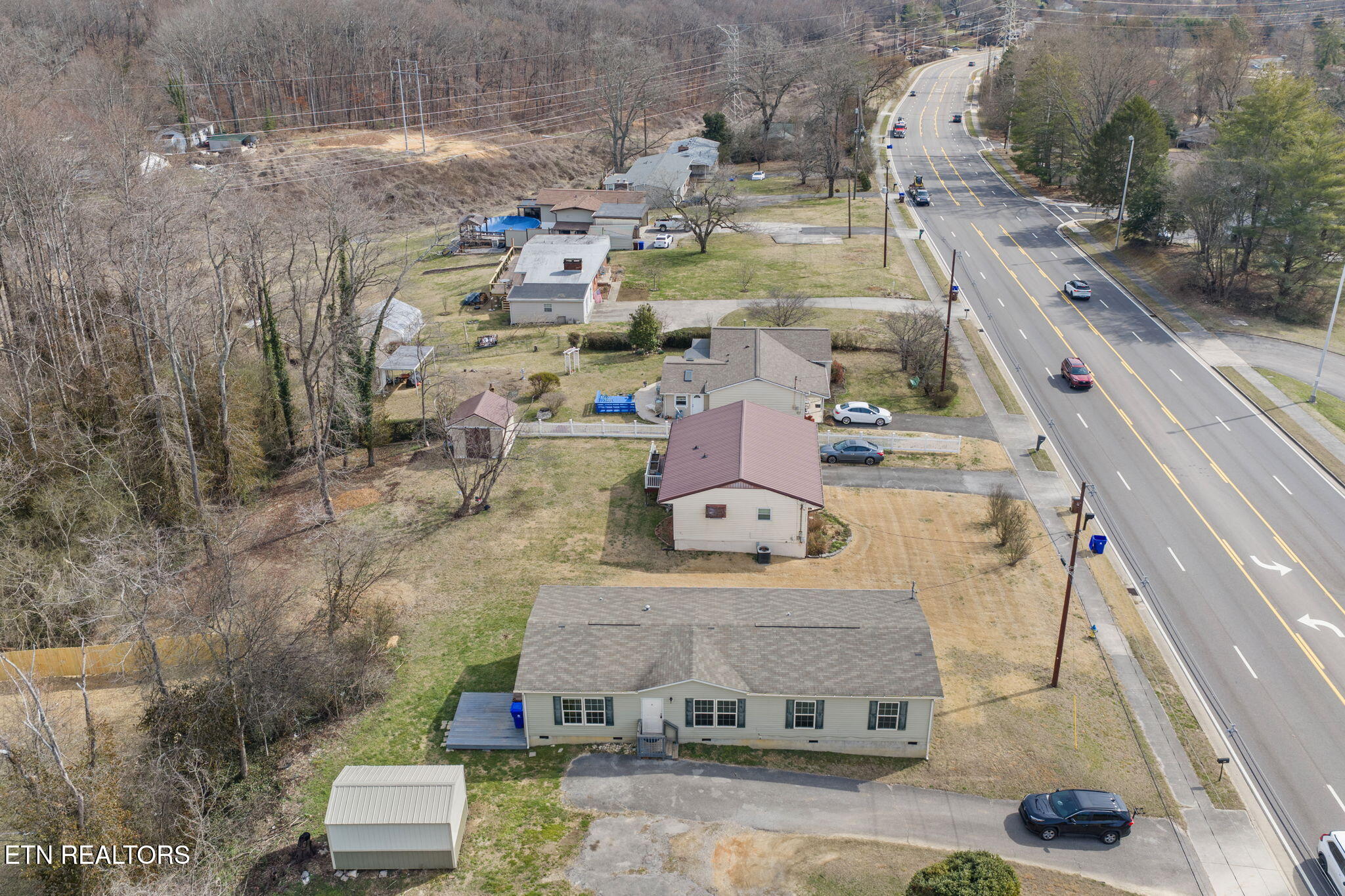 296 South Illinois Avenue Oak Ridge, TN 37830 - Photo 4 of 27 6-web-or-mls-296 N Illinois--30