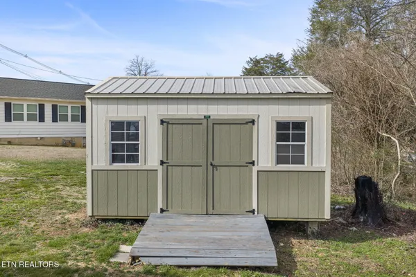 $274,900 | 296 South Illinois Avenue, Oak Ridge, TN 37830