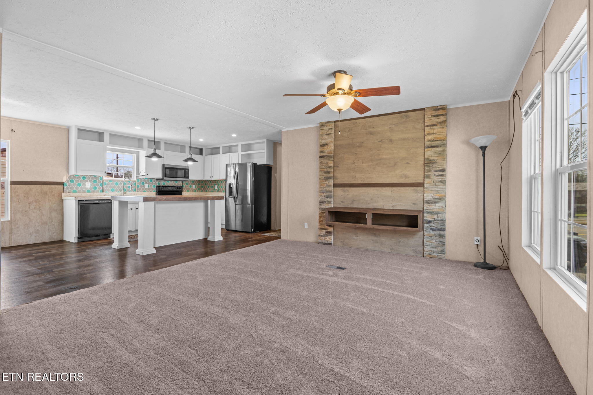 296 South Illinois Avenue Oak Ridge, TN 37830 - Photo 8 of 27 8-web-or-mls-296 N Illinois-9200