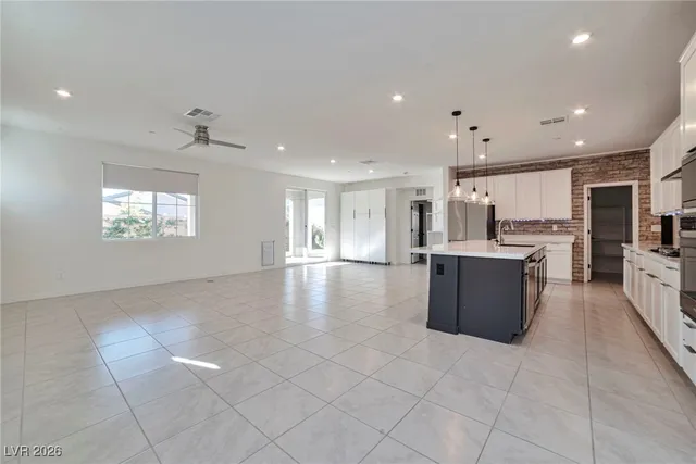 $3,500 | 10937 Parsley Avenue, Las Vegas, NV 89166