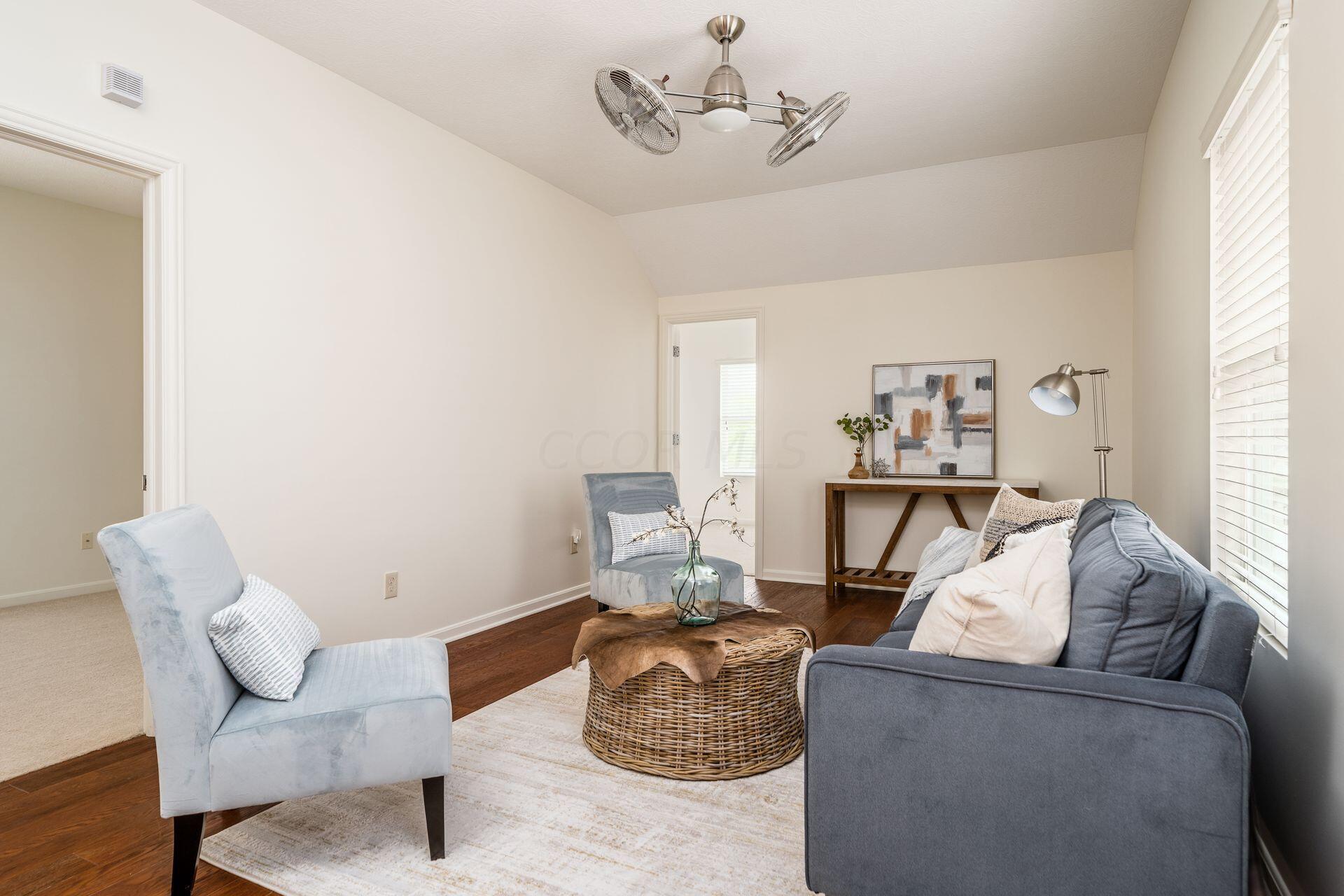 5589 Lantos Road Dublin, OH 43016 - Photo 18 of 25 013_os Rd Dublin OH 43016 USA