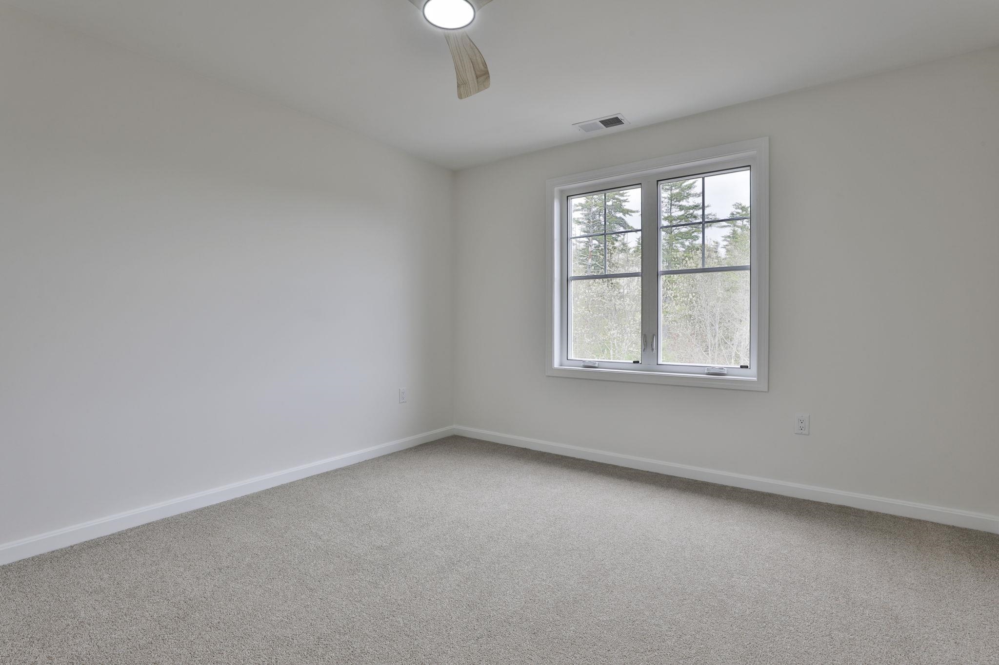 71 Crestview Way Raymond, NH 03077 - Photo 36 of 41