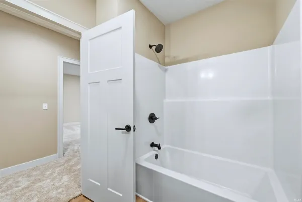 $899,900 | 1185 Cascata Trail, Huntertown, IN 46748