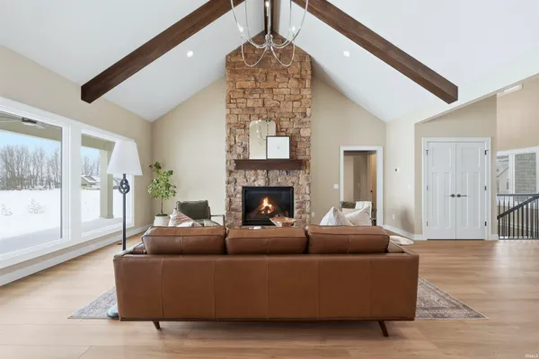 $899,900 | 1185 Cascata Trail, Huntertown, IN 46748