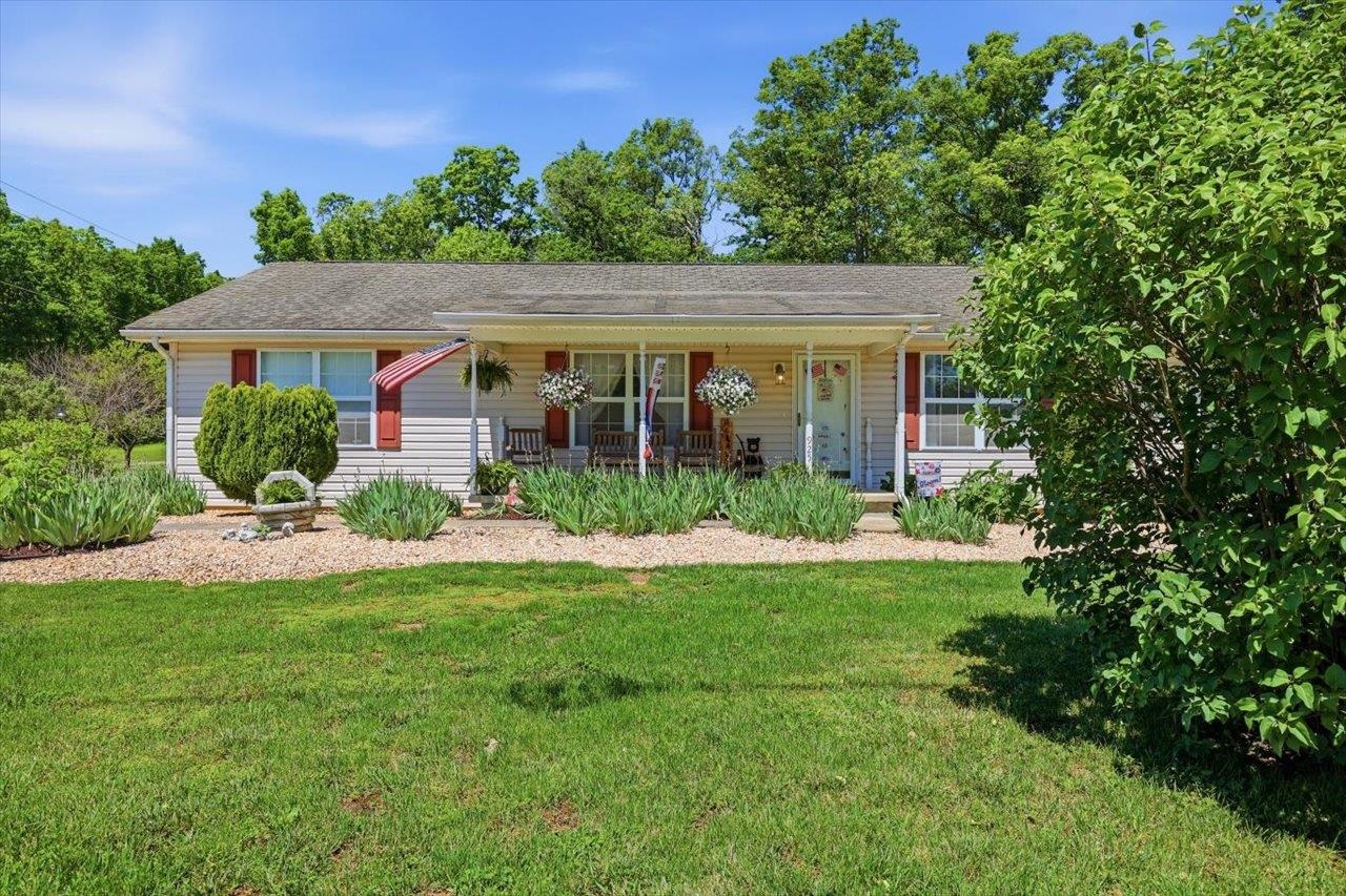 925 Mt Torrey Road Lyndhurst, VA 22952 - Photo 29 of 53