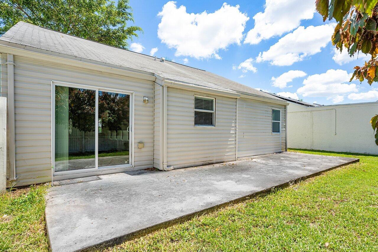 8359 Dynasty Drive Boca Raton, FL 33433 - Photo 20 of 33 020-8359DynastyDrive-BocaRaton-FL-33433-