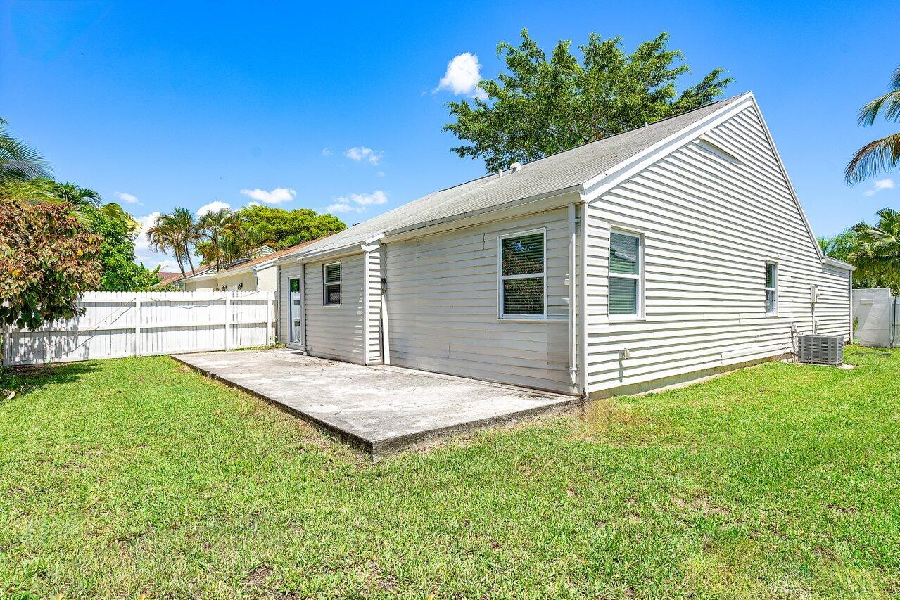 8359 Dynasty Drive Boca Raton, FL 33433 - Photo 21 of 33 021-8359DynastyDrive-BocaRaton-FL-33433-