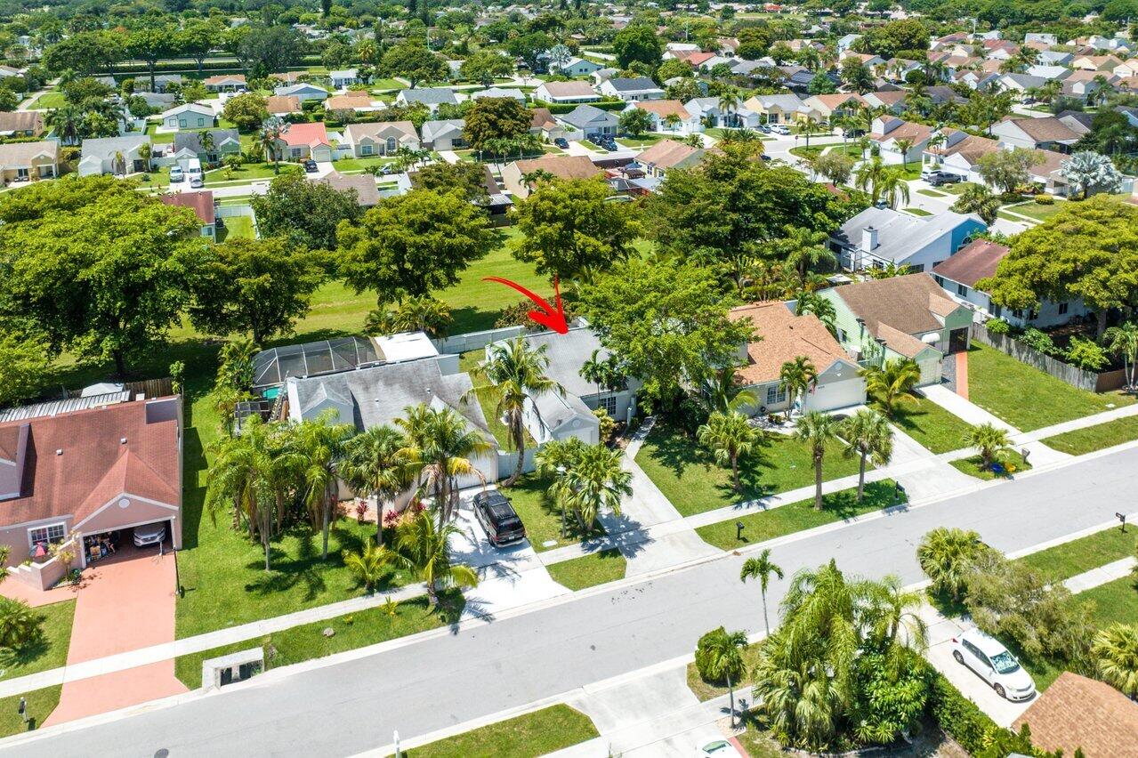 8359 Dynasty Drive Boca Raton, FL 33433 - Photo 24 of 33 024-8359DynastyDrive-BocaRaton-FL-33433-