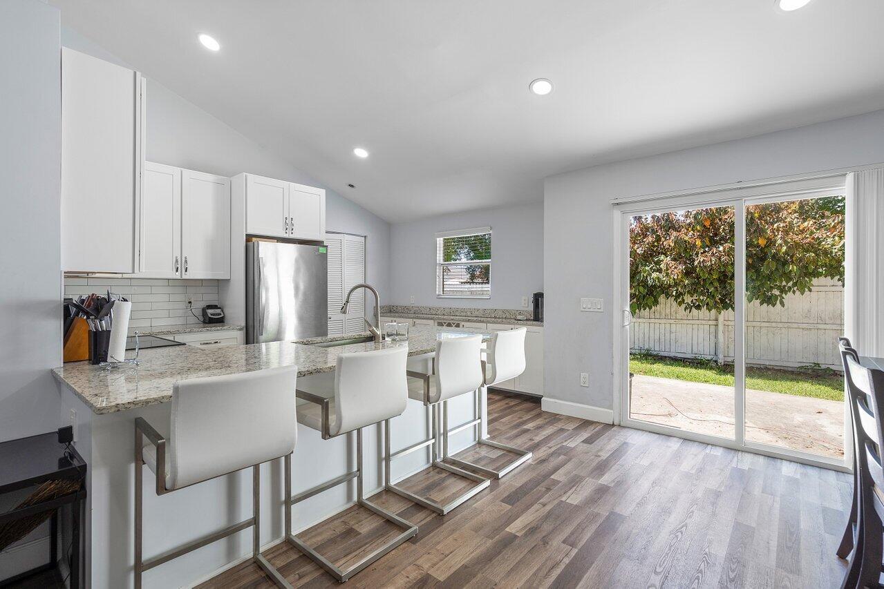 8359 Dynasty Drive Boca Raton, FL 33433 - Photo 7 of 33 007-8359DynastyDrive-BocaRaton-FL-33433-