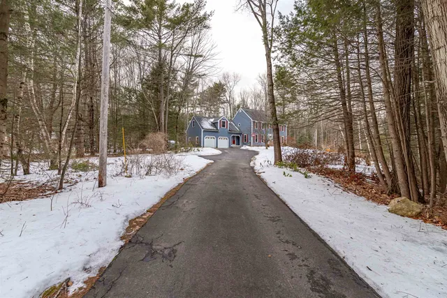 $675,000 | 6 Abbey Road, Bow, NH 03304