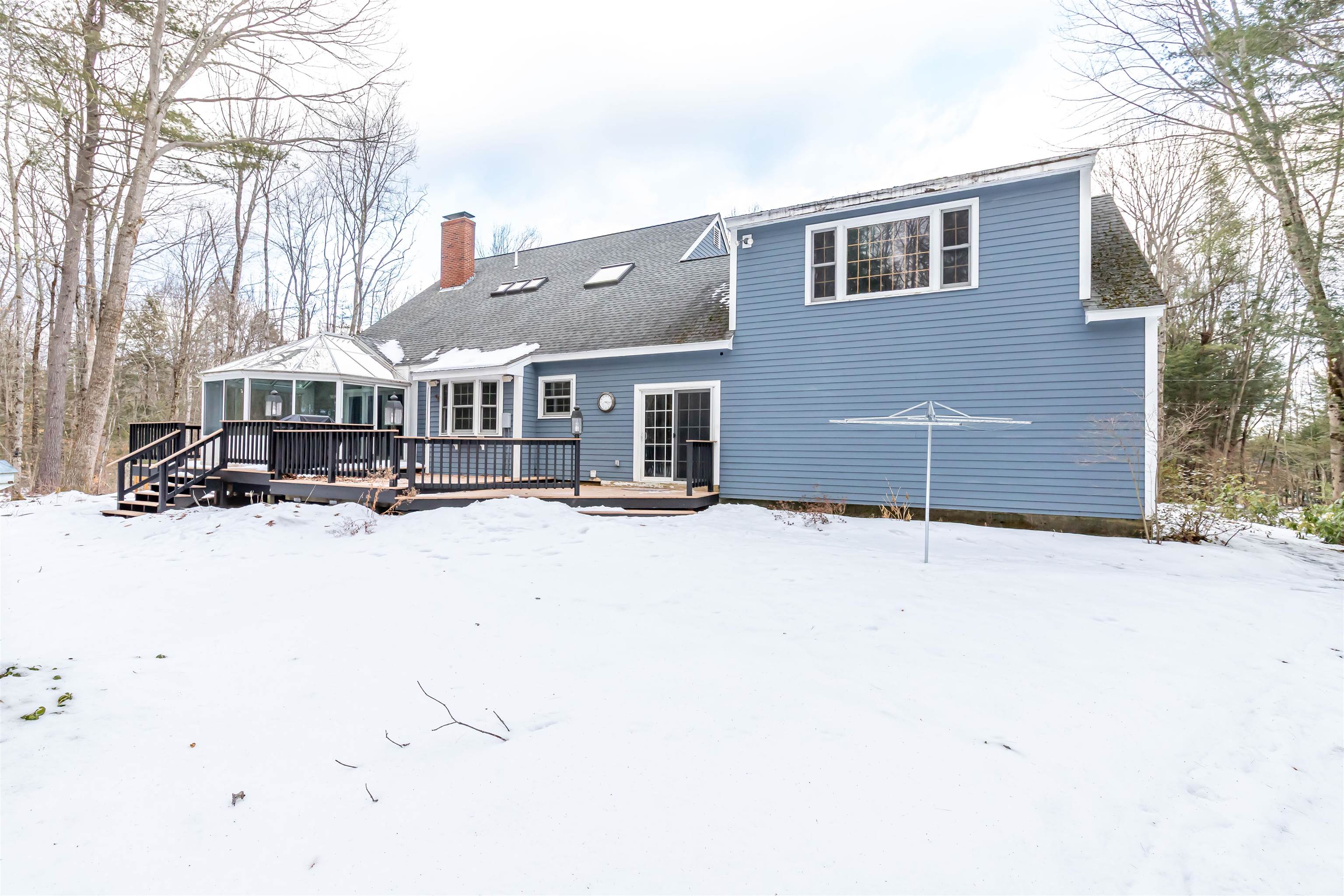 6 Abbey Road Bow, NH 03304 - Photo 5 of 47