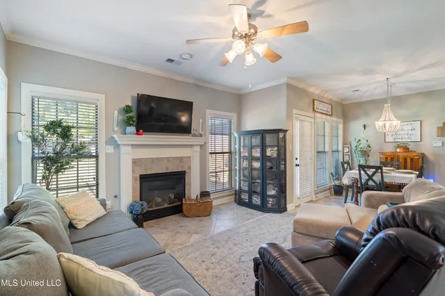 $484,900 | 2410 Cumberland Drive, Southaven, MS 38672