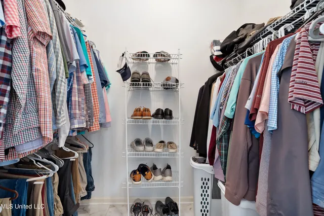 $484,900 | 2410 Cumberland Drive, Southaven, MS 38672