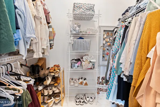 $484,900 | 2410 Cumberland Drive, Southaven, MS 38672