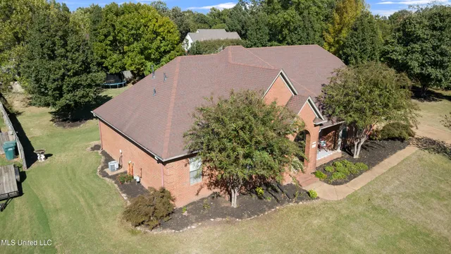 $484,900 | 2410 Cumberland Drive, Southaven, MS 38672