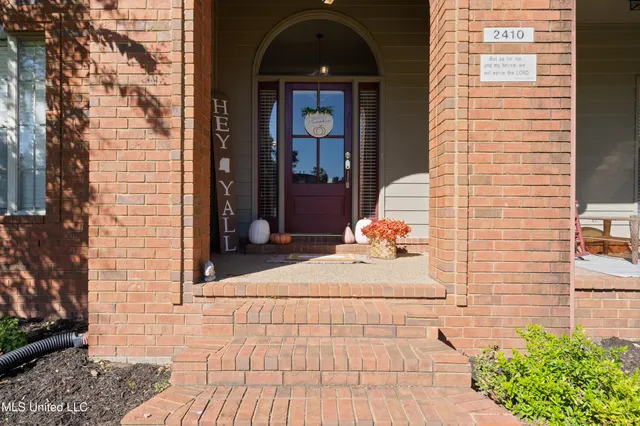 $484,900 | 2410 Cumberland Drive, Southaven, MS 38672