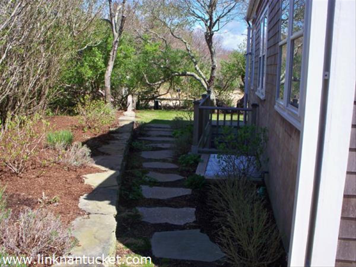 16 Pilgrim Road Nantucket, MA 02554 - Photo 24 of 26 Gallery Image 24