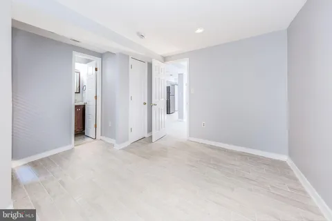 $1,800 | 117 R Street Northwest, Unit 2, Washington, DC 20001