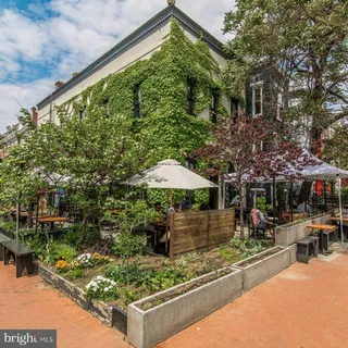 $1,800 | 117 R Street Northwest, Unit 2, Washington, DC 20001