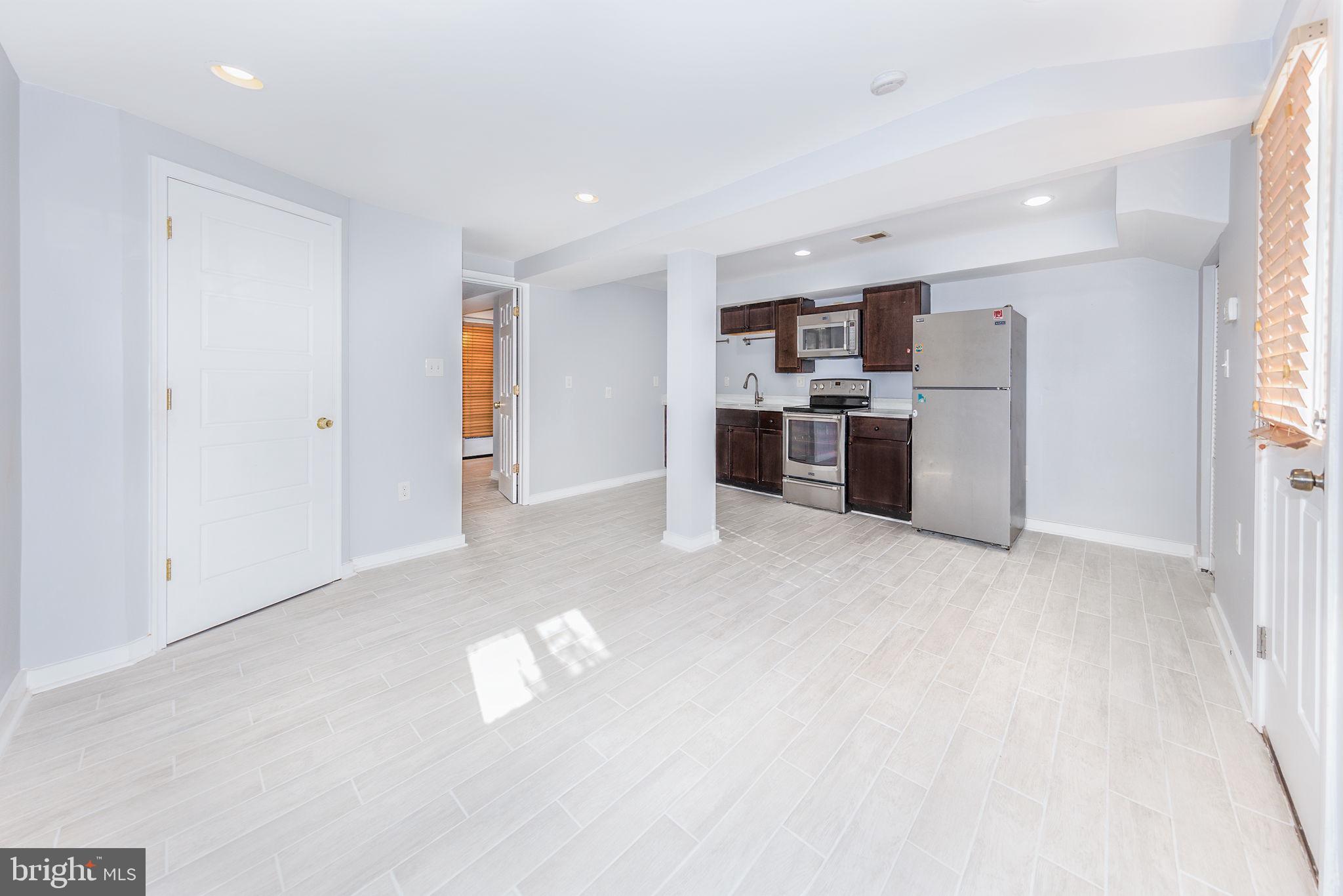 117 R Street Northwest, Unit 2 Washington, DC 20001 - Photo 6 of 35