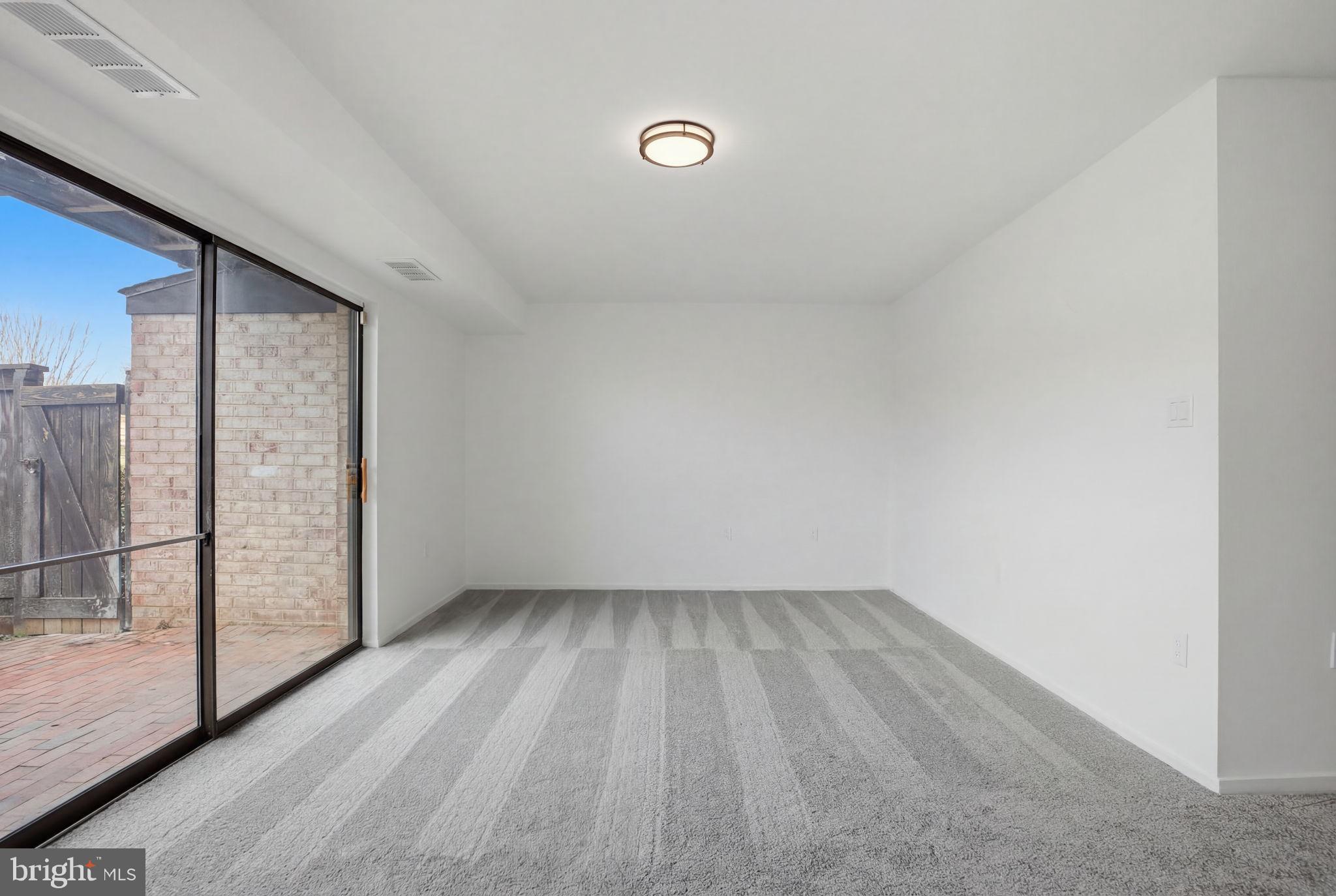 10028 Stedwick Road, Unit 102 Montgomery Village, MD 20886 - Photo 12 of 42 Living room