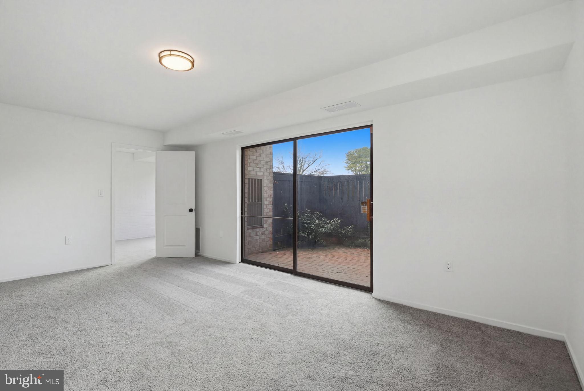 10028 Stedwick Road, Unit 102 Montgomery Village, MD 20886 - Photo 9 of 42 Living room