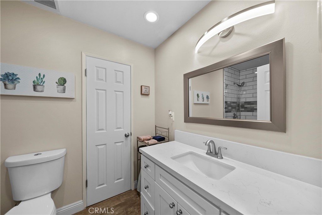 24607 Fourl Road Newhall, CA 91321 - Photo 12 of 25