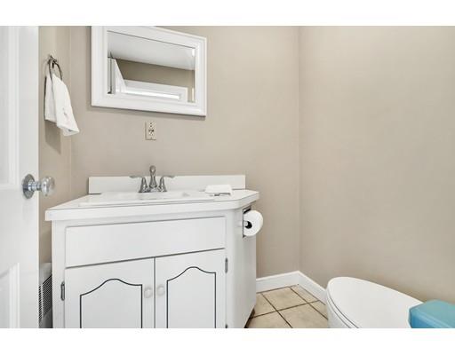 31 Magnolia Road Melrose, MA 02176 - Photo 13 of 30 Gallery Image 13