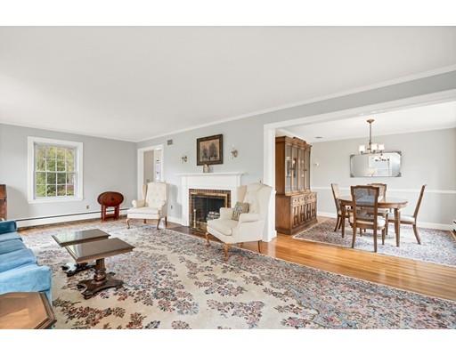 31 Magnolia Road Melrose, MA 02176 - Photo 5 of 30 Gallery Image 5