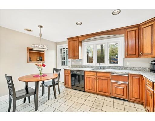 31 Magnolia Road Melrose, MA 02176 - Photo 9 of 30 Gallery Image 9