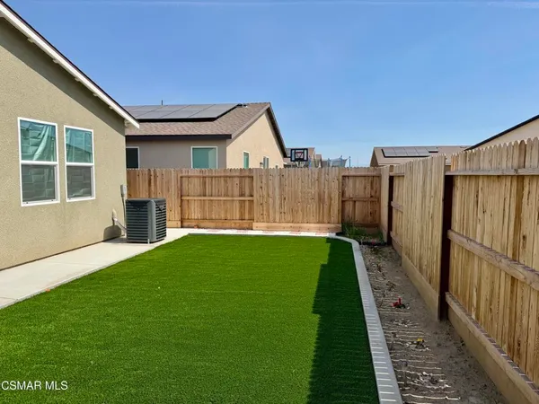 $2,900 | 7201 Capitol Reef Drive, Bakersfield, CA 93313