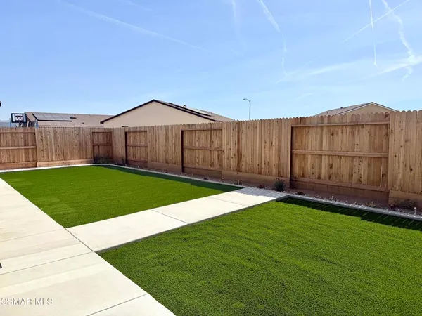 $2,900 | 7201 Capitol Reef Drive, Bakersfield, CA 93313