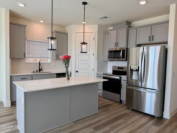 $2,900 | 7201 Capitol Reef Drive, Bakersfield, CA 93313