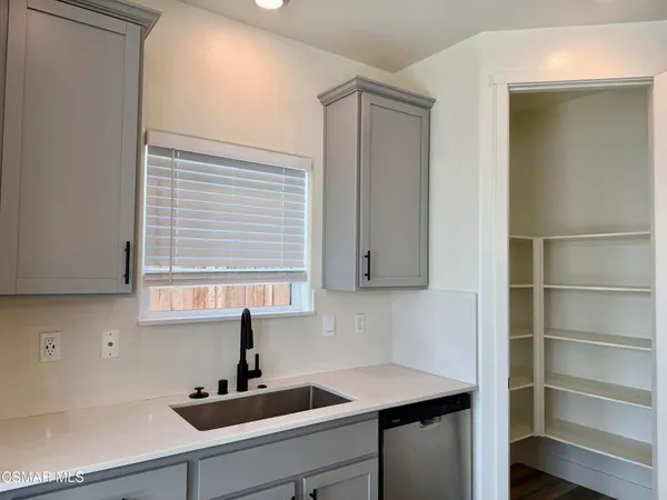 $2,900 | 7201 Capitol Reef Drive, Bakersfield, CA 93313