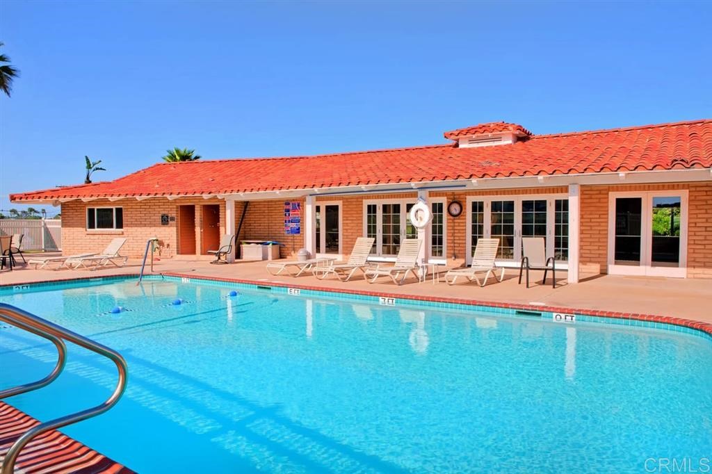 204 Sea Breeze Drive Carlsbad, CA 92011 - Photo 5 of 7