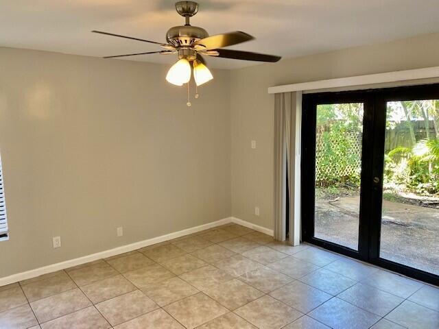 101 Northeast 28th Street Boca Raton, FL 33431 - Photo 18 of 35 Master bedrom light & Bright