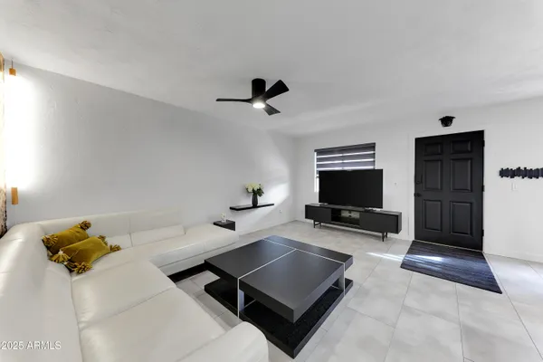 $245,000 | 2228 East Campbell Avenue, Unit 205, Phoenix, AZ 85016