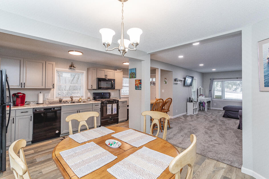 220 Rice Street Michigan Center, MI 49254 - Photo 14 of 25 5R9A0281