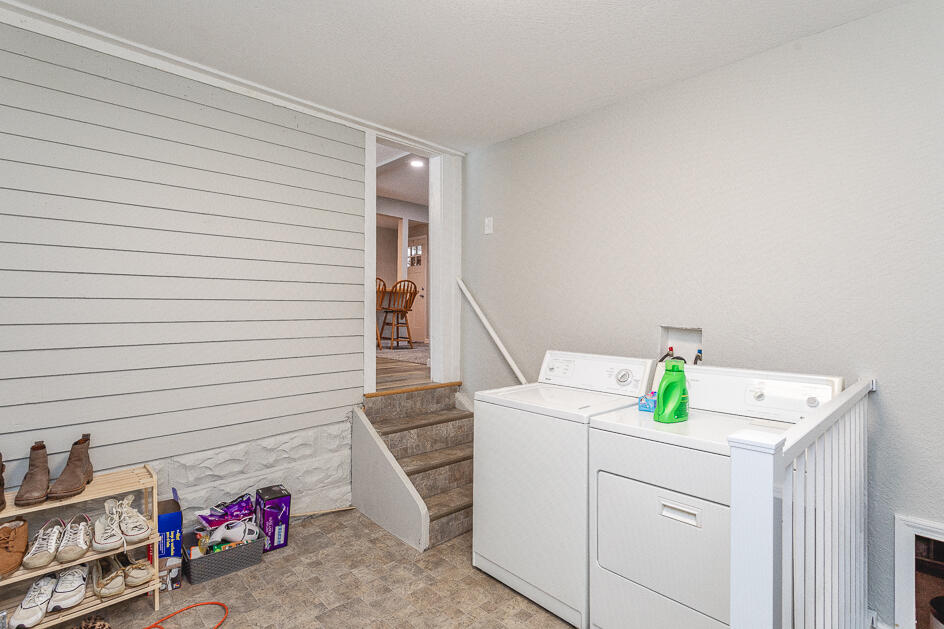 220 Rice Street Michigan Center, MI 49254 - Photo 24 of 25 5R9A0291